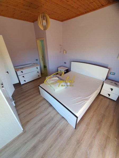 Tirane, shitet Vile 2+1 Kati 2, 400 m² 350.000 € (PEZA)