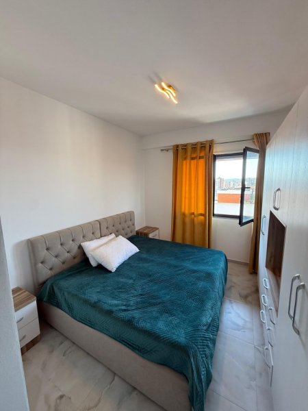 Tirane, jepet me qera apartament 2+1 , 114 m² 750 € (Unaza e re)