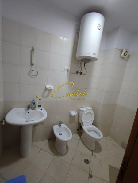 Tirane, jepet me qera apartament 1+1 Kati 6, 60 m² 400 € (ASTIR)