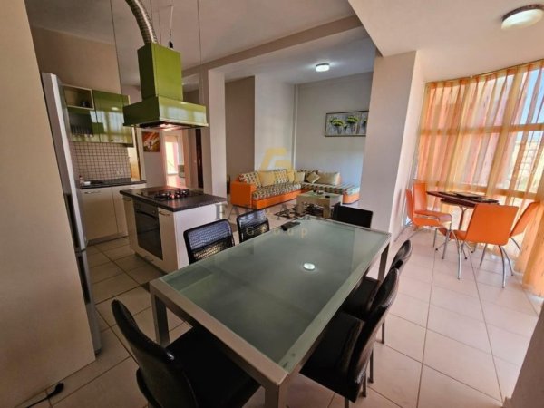 Mali Robit, shitet apartament 2+1 Kati 2, 125 m² 125.000 € (Mali i Robit)