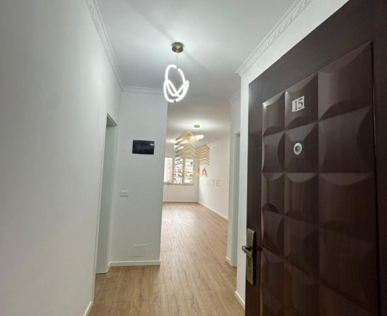 Tirane, shitet apartament 2+1+Ballkon Kati 4, 86 m² 133.000 € (Rruga Aleksandri i Madh)