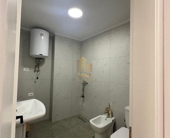 Tirane, shitet apartament 2+1+Ballkon Kati 4, 86 m² 133.000 € (Rruga Aleksandri i Madh)