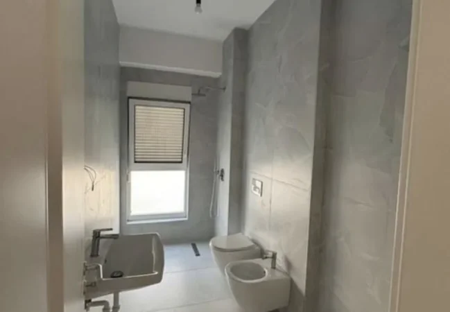 Tirane, shitet apartament 1+1+Ballkon Kati 4, 61 m² 85.400 € (Kompleksi Kaimi, Ali Dem)
