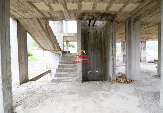 Himare, shitet shtepi 2 Katshe , 163 m² 400.000 € (Himare)