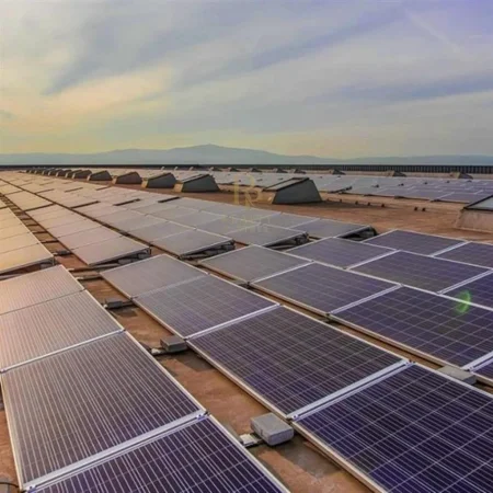 shitet , 300.000 m² 750.000 €