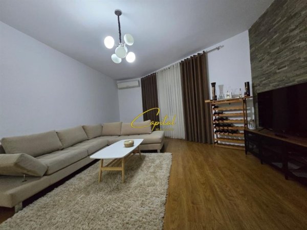 Tirane, jepet me qera apartament 1+1 Kati 3, 90 m² 600 € (LIQENI I THATE)