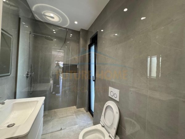 Tirane, jepet me qera Vile 3 Katshe Kati 0, 334 m² 3.000 € (TEG, Long Hill Rezidence)
