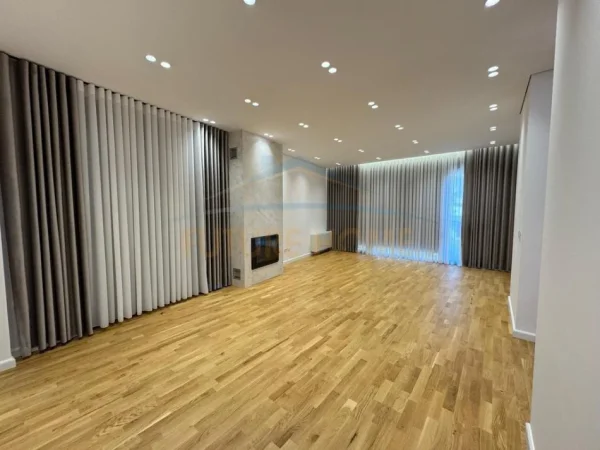 Tirane, jepet me qera Vile 3 Katshe Kati 0, 334 m² 3.000 € (TEG, Long Hill Rezidence)