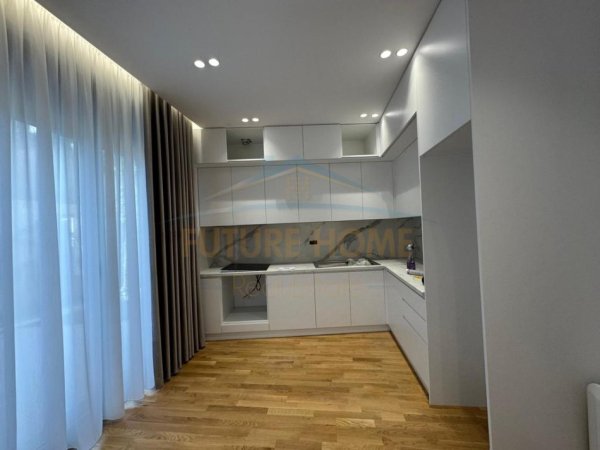 Tirane, jepet me qera Vile 3 Katshe Kati 0, 334 m² 3.000 € (TEG, Long Hill Rezidence)