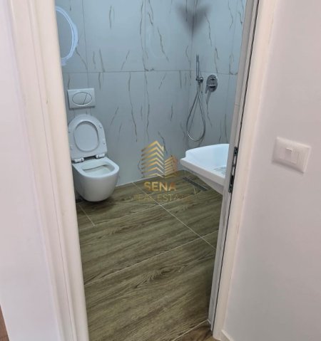 Tirane, shitet apartament 1+1 Kati 7, 53 m² 115.000 € (Rruga Irfan Tomini)
