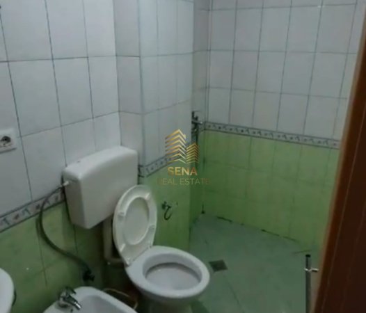 Tirane, jepet me qera Vile 2+1+Ballkon Kati 2, 100 m² 550 € (Rruga Mihal Grameno)