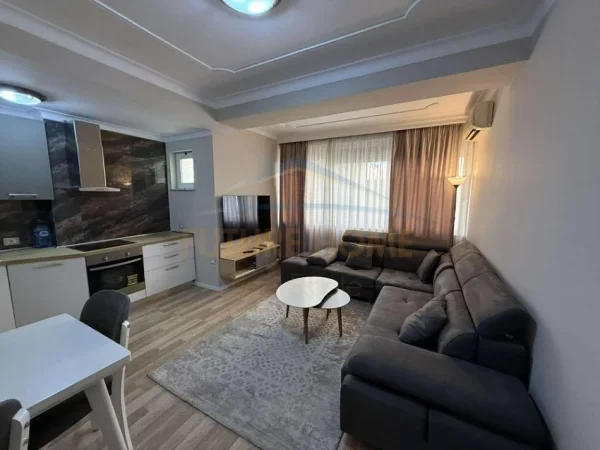 Tirane, shitet apartament 2+1+Ballkon Kati 7, 98 m² 320.000 € (Bllok)