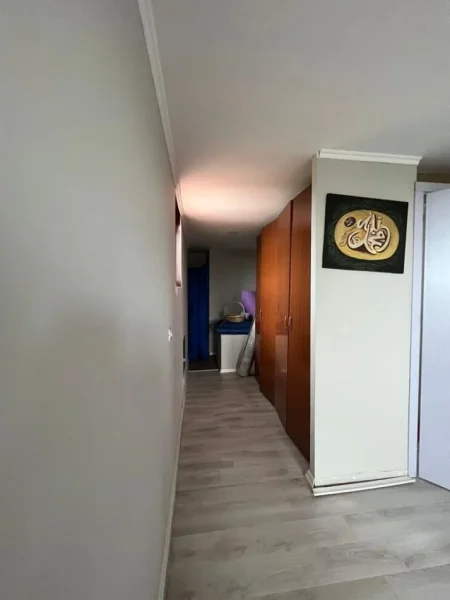 Tirane, shitet Vile 3 Katshe Kati 1, 601 m² 365.000 € (Profarma)