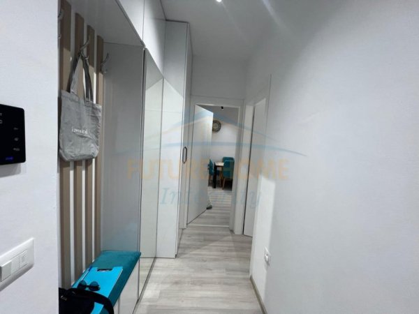 Tirane, shitet apartament 2+1+Ballkon Kati 4, 73 m² 157.000 € (PORCELAN)