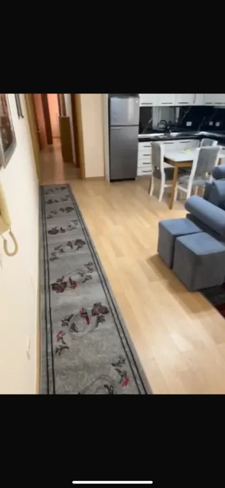 Tirane, shitet apartament Kati 4, 92 m² 175.000 € (Liqeni thate)