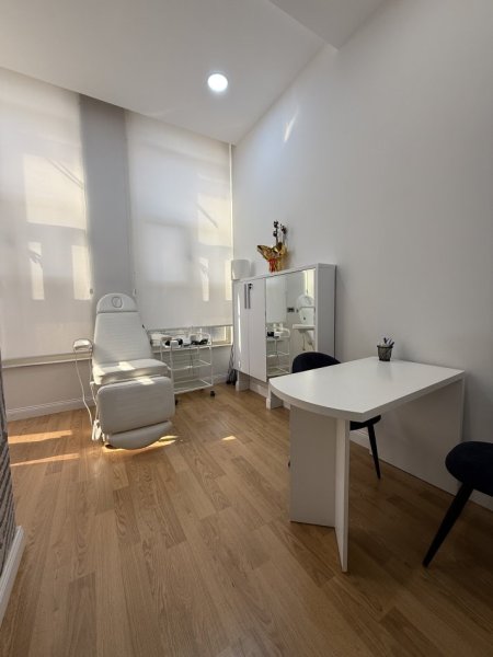 Tirane, shes Kati 2, 90 m² 150.000 € (Ish Ekspozita)