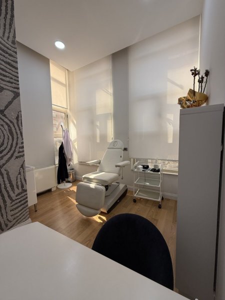 Tirane, shes Kati 2, 90 m² 150.000 € (Ish Ekspozita)