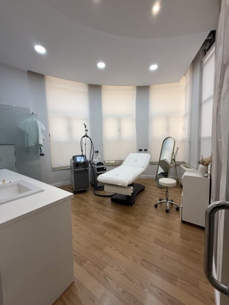 Tirane, shes Kati 2, 90 m² 150.000 € (Ish Ekspozita)