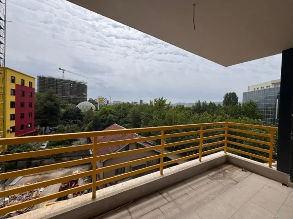 Tirane, shitet apartament 1+1+Ballkon Kati 3, 84 m² 130.000 € (Dritan Hoxha)