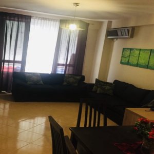 Tirane, jepet me qera apartament 1+1+Aneks+Ballkon Kati 6, 350 € (yzberisht)