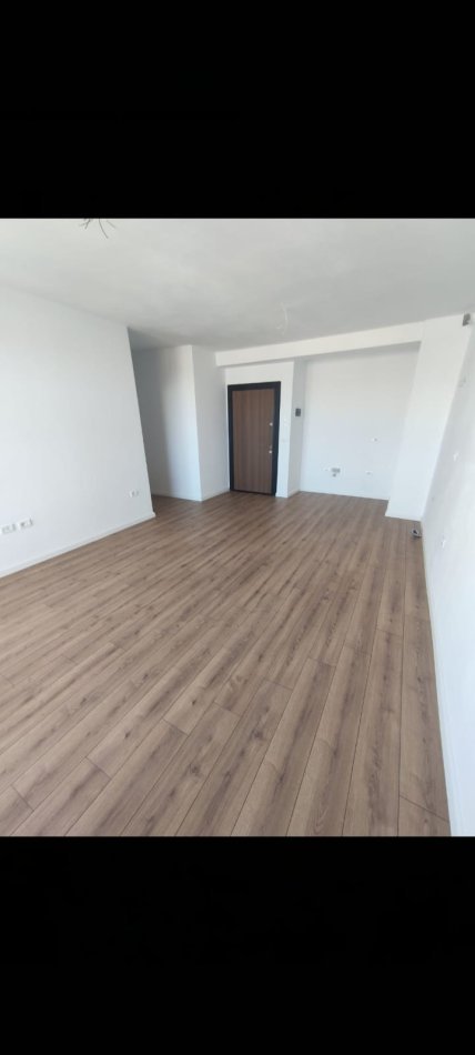 Tirane, jepet me qera apartament 1+1 Kati 4, 65 m² 83.000 € (Fresk)