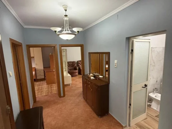 Tirane, shes apartament 2+1 Kati 2, 72 m² 115.000 € (Ali Demi te Fax News)