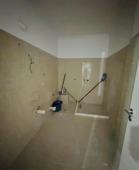 Tirane, shes apartament 2+1+Aneks+Ballkon Kati 6, 75 m² 155.000 € (Perballe me stadiumin Dinamo te Shushica)