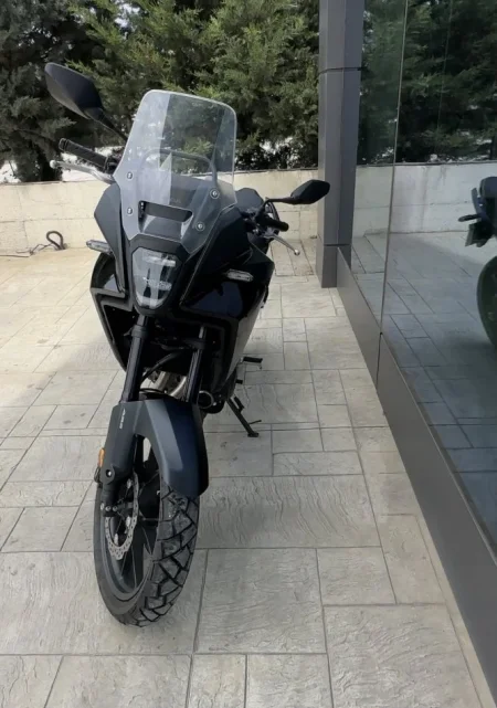 Tirane, shitet Motociklete Honda NX 2024 , e zeze 2.000 km 8.000 €