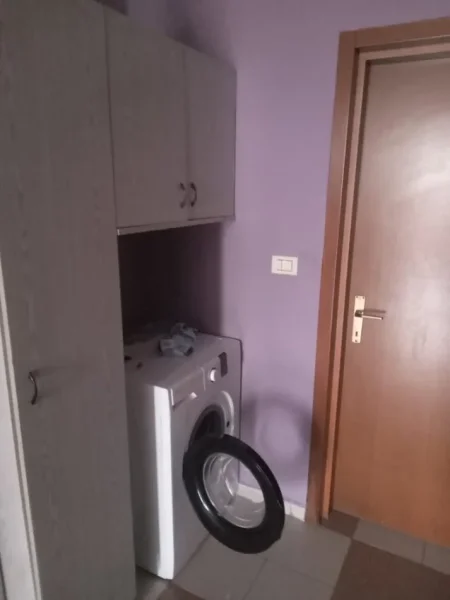 Shqiperi, shitet apartament 3+1 Kati 3, (Mihal Grameno)