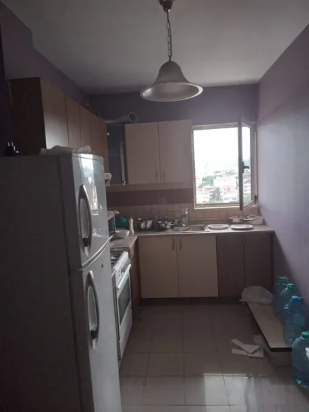 Shqiperi, shitet apartament 3+1 Kati 3, (Mihal Grameno)