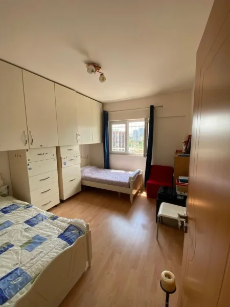 Tirane, shitet apartament 2+1+Ballkon Kati 10, 95 m² 205.000 € (Komuna Parisit Okazion)