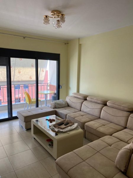 Tirane, jepet me qera apartament 2+1+Ballkon Kati 7, 100 m² 500 € (Astir, tek Ozone)