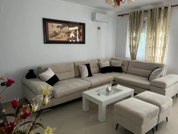 Fier, shitet shtepi 3+1+Ballkon Kati 0, 125 m² 55.000 € 