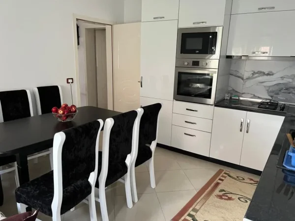 Fier, shitet shtepi 3+1+Ballkon Kati 0, 125 m² 55.000 € 