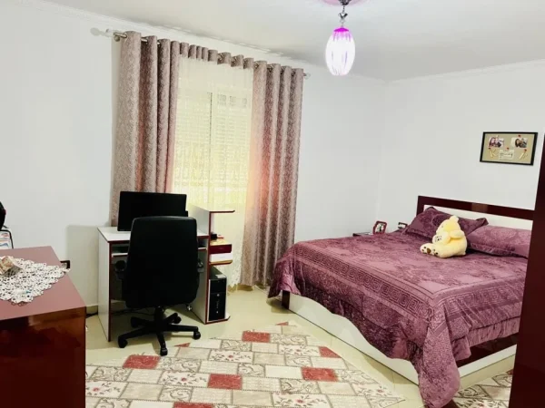 Fier, shitet shtepi 3+1+Ballkon Kati 0, 125 m² 55.000 € 