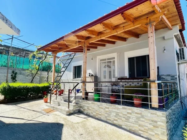 Fier, shitet shtepi 3+1+Ballkon Kati 0, 125 m² 55.000 € 