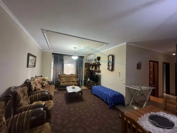 Tirane, jepet me qera apartament 2+1+Ballkon Kati 1, 110 m² 550 € (Astir, Rruga Teodor Keko)