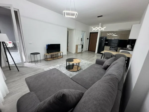 Tirane, jepet me qera apartament 1+1 Kati 2, 67 m² 300 € (paskuqan)