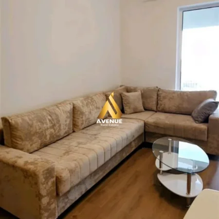 Tirane, jepet me qera apartament 1+1+Ballkon Kati 5, 65 m² 450 € (pasho hysa)