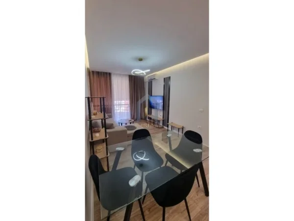 Tirane, shes apartament 1+1+Ballkon Kati 7, 56 m² 124.000 € ("Don Bosko")