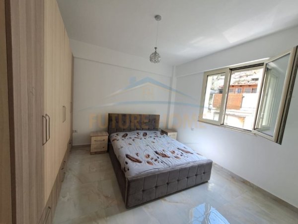 Durres, jepet me qera apartament 2+1 Kati 1, 75 m² 400 € (PRANE SHKOLLES SE MUZIKES)