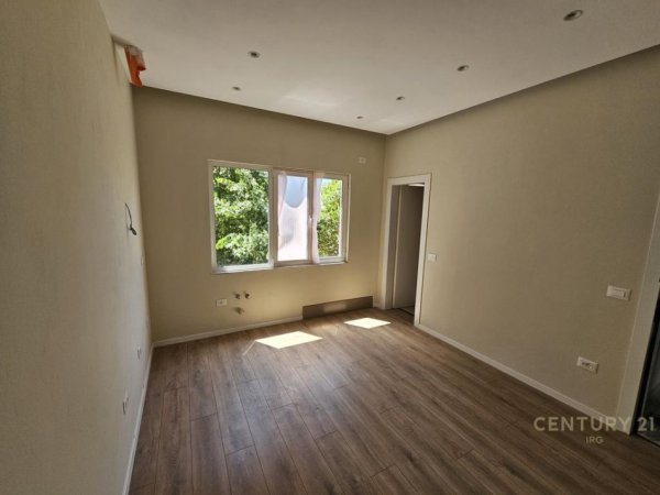 Tirane, shitet apartament 1+1 Kati 4, 49 m² 139.000 € (MYSLYM SHYRI)