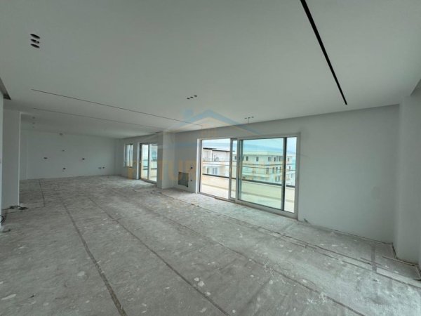 Durres, shitet apartament+verande | Penthouse 2+1+Aneks+Ballkon Kati 8, 562 m² (Qerret,Kavaje)