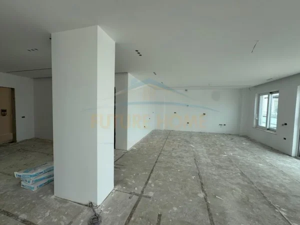 Durres, shitet apartament+verande | Penthouse 2+1+Aneks+Ballkon Kati 8, 562 m² (Qerret,Kavaje)