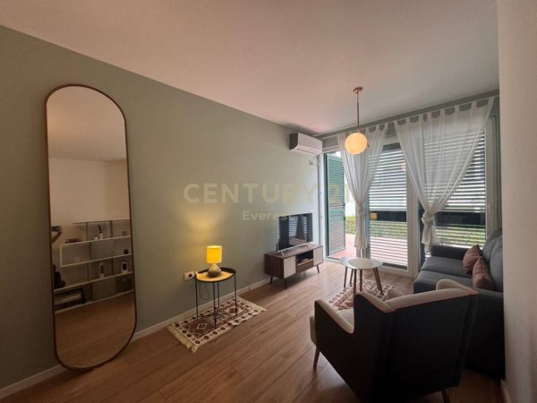 Tirane, jepet me qera apartament 1+1 Kati 2, 62 m² 550 € (KODRA E DIELLIT 1)