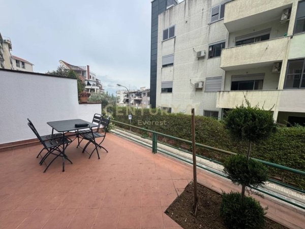 Tirane, jepet me qera apartament 1+1 Kati 2, 62 m² 550 € (KODRA E DIELLIT 1)