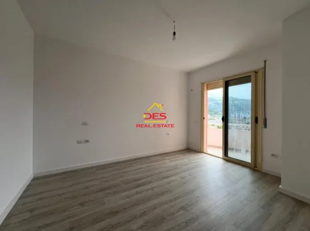 Vlore, shitet apartament 1+1+Ballkon Kati 6, 84 m² 103.000 € (Bulevardi Ismail Qemali)
