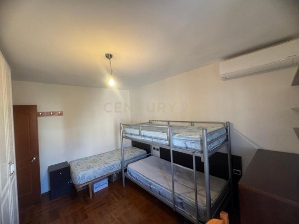 Tirane, shitet 1+1 Kati 5, 52 m² 77.000 € (Shkolla e Bashkuar)
