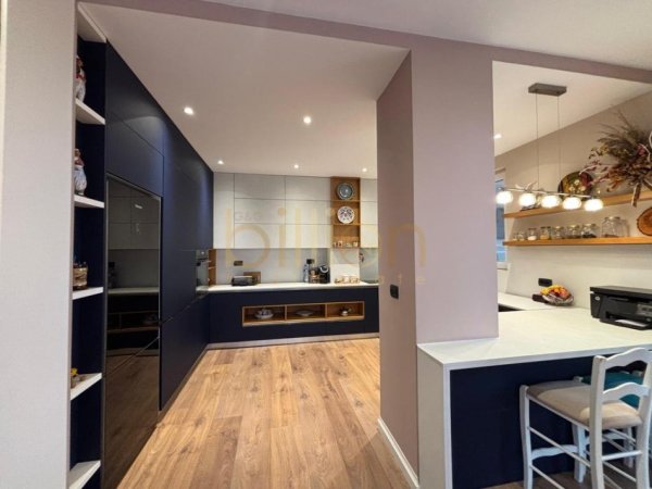 Tirane, jepet me qera apartament , 154 m² 1.500 € (Kopshti Zoologjik)