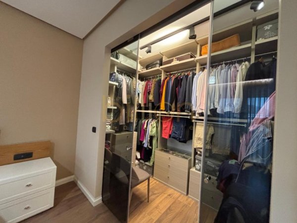 Tirane, jepet me qera apartament , 154 m² 1.500 € (Kopshti Zoologjik)